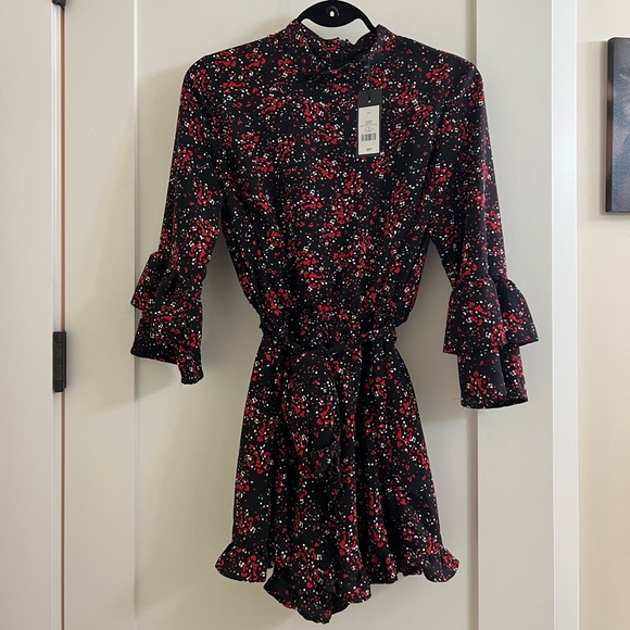 Dynamite Printed Belt Romper - Picture 4 of 6